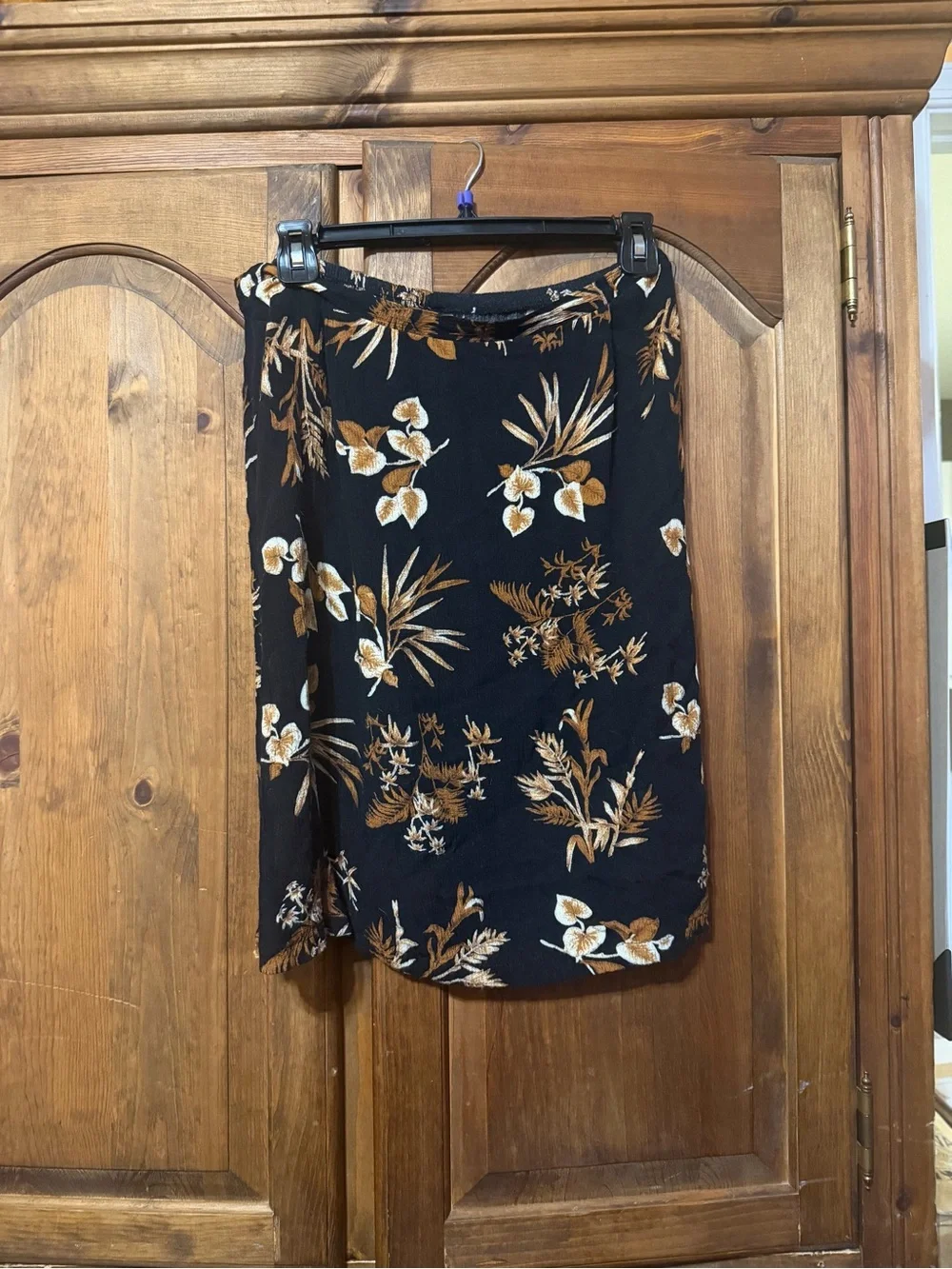 Bentley Plus Vintage Black & Brown Floral Skirt